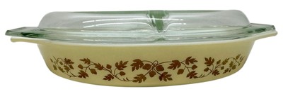 Pyrex Vintage Golden Acorn 1  1/2Qt. Handled Divided Casserole w/ Lid