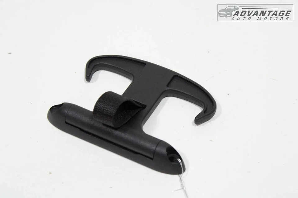 AUDI A6 C7 2005-2018 maletero trasero derecho o izquierdo carga gancho gancho de amarre OEM Foto 2 de 4