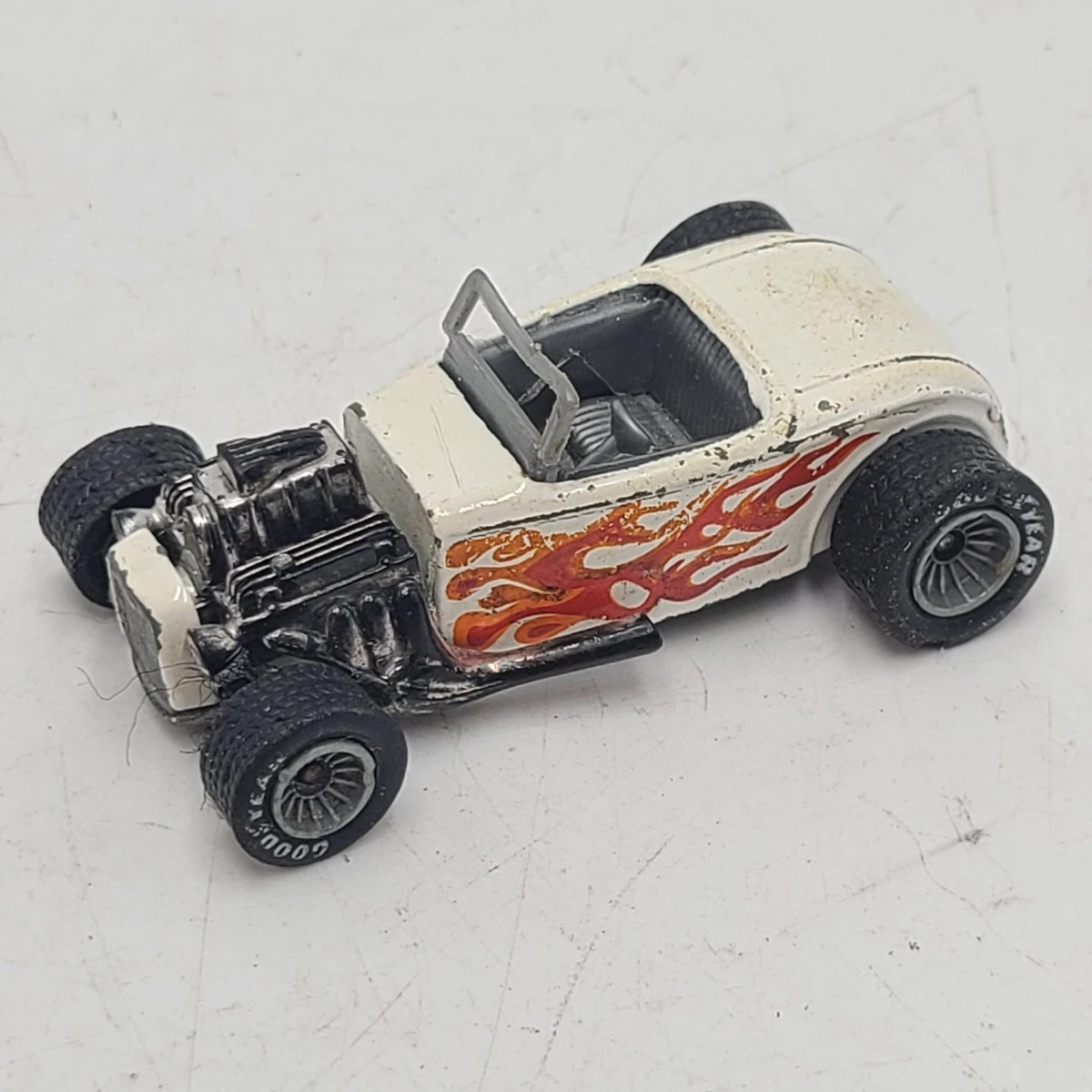 【未開封・極美品】100% ホットウィール 1/18 FORD 1932 Hot Wheels Ford 1932 Year of Manufacture Vintage Manufacture