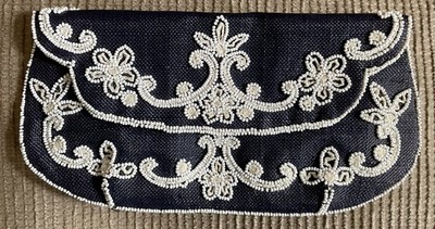 Vintage H.A&E. SMITH LTD BERMUDA Navy Seeded Bead & Raffia Clutch