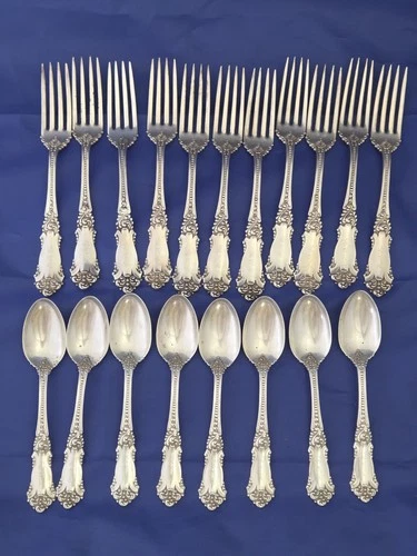 ANTIQUE 1895 REED & BARTON STERLING SILVER LA MARQUISE 8 TEASPOONS 11 FORKS SET