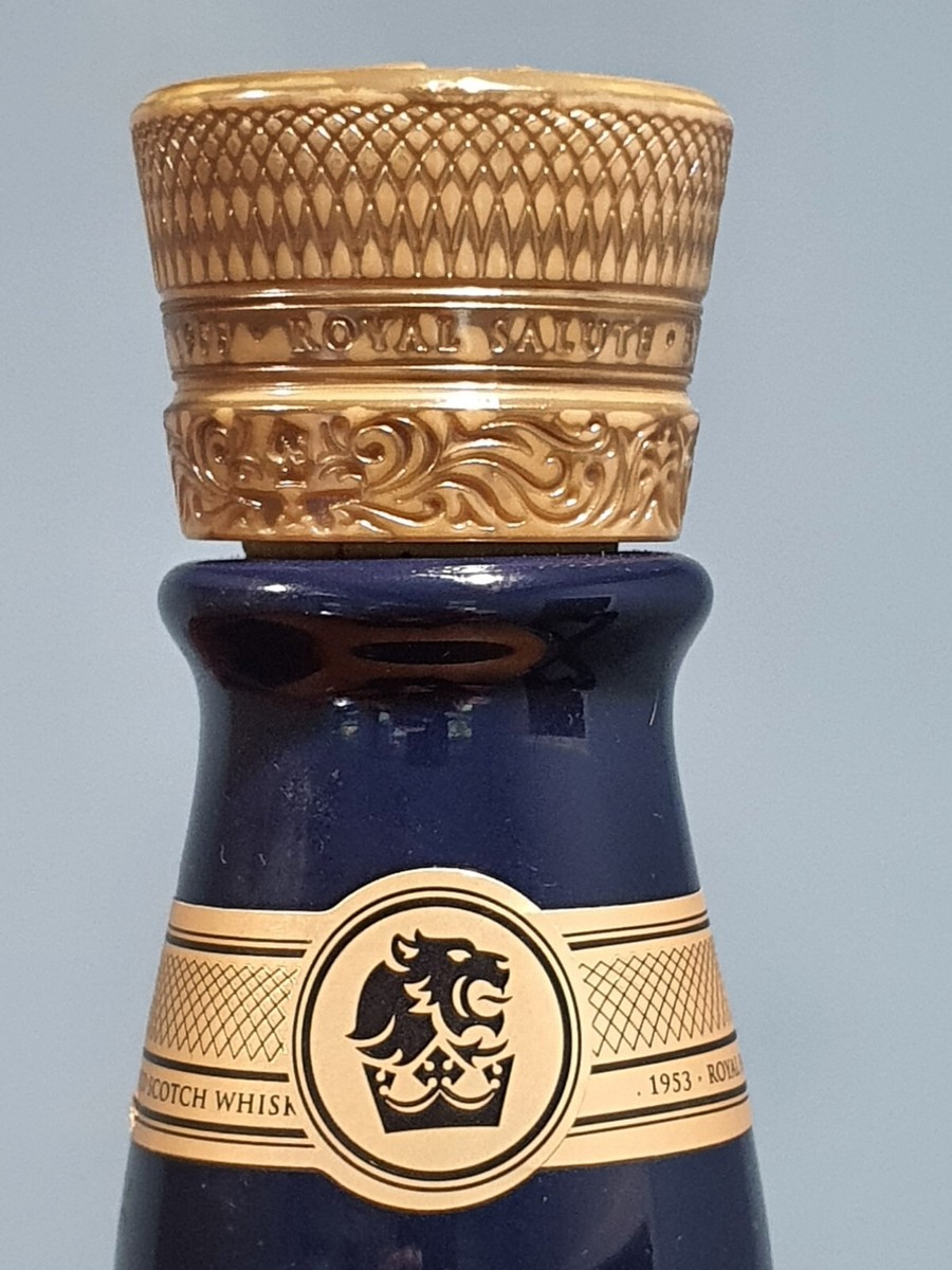 Royal Salute Scotch Whiskey Sapphire Porcelain Bottle Made By Wade