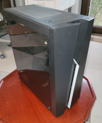 Used Pre Build PC; GTX 1650 4 GB; Ryzen 5 2600 6 Core; 2 TB Speicher,32 GB Ram; 