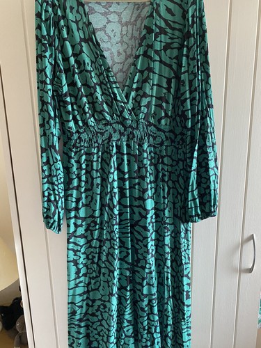 Dorothy Perkins green animal print 