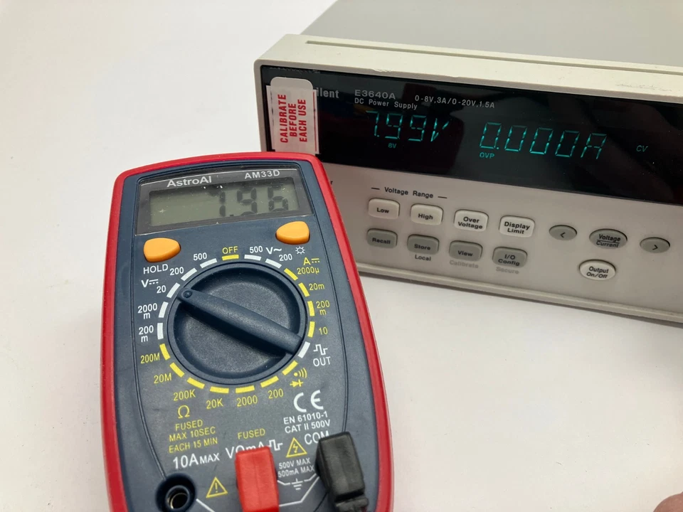 Agilent E3640A DC Power Supply 0-8V, 3A / 0-20V, 1.5A - Image 3 of 4