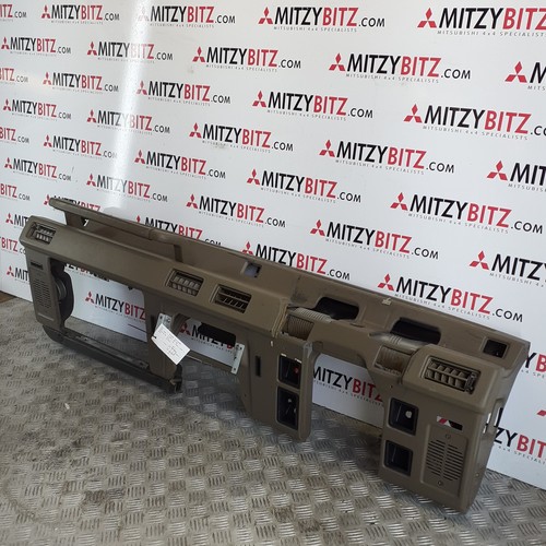 Dash Panel for Mitsubishi PAJERO SHOGUN L047G 2.6 - Picture 4 of 12