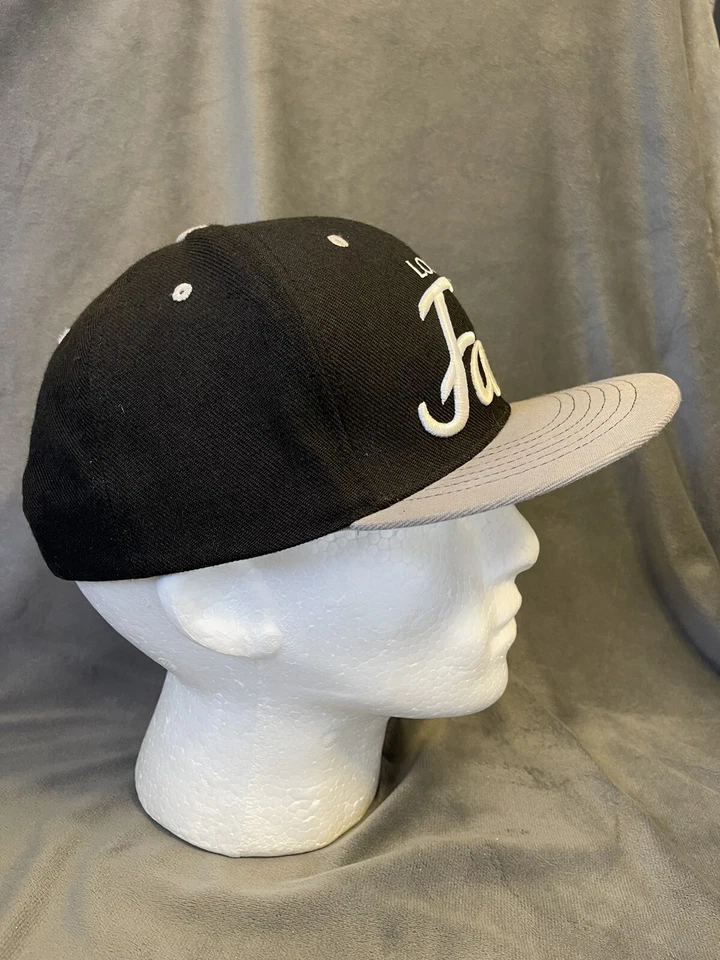 Fatal Clothing Los Angeles Gorra Ajustable Snapback Negra y Gris Foto 4 de 4