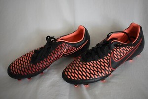 NIKE MAGISTA Soccer cleats (US 9.5/UK 7/EUR 41) | eBay