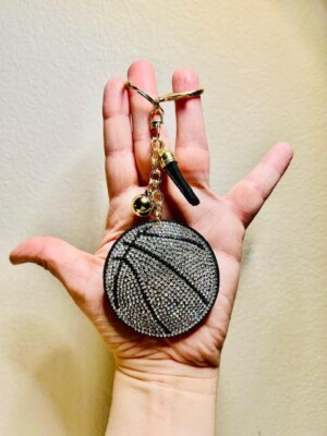 GLAMMY BASKETBALL KEYCHAIN SILVER/GOLD. UNIQUE GIFT. GLITTER AND FANCY CHARM