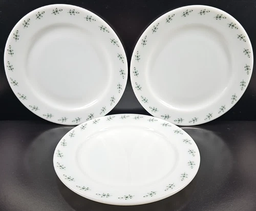 3 Pyrex Green Leaf Dinner Plates Set Vintage Restaurant Dishes Corning Retro Lot