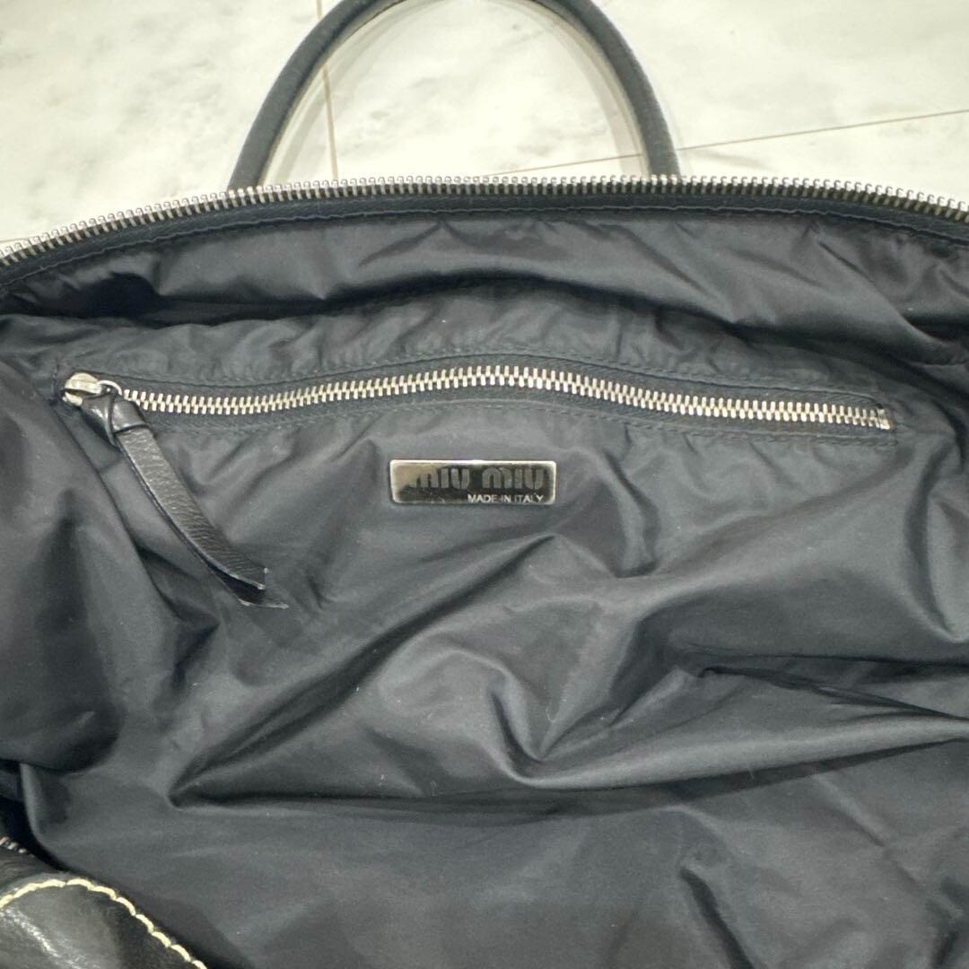 バッグ miu miu archive y2k shoulder bag black 90S Miu Miu Shoulder Bag Black Embossed Logo Vintage Archive