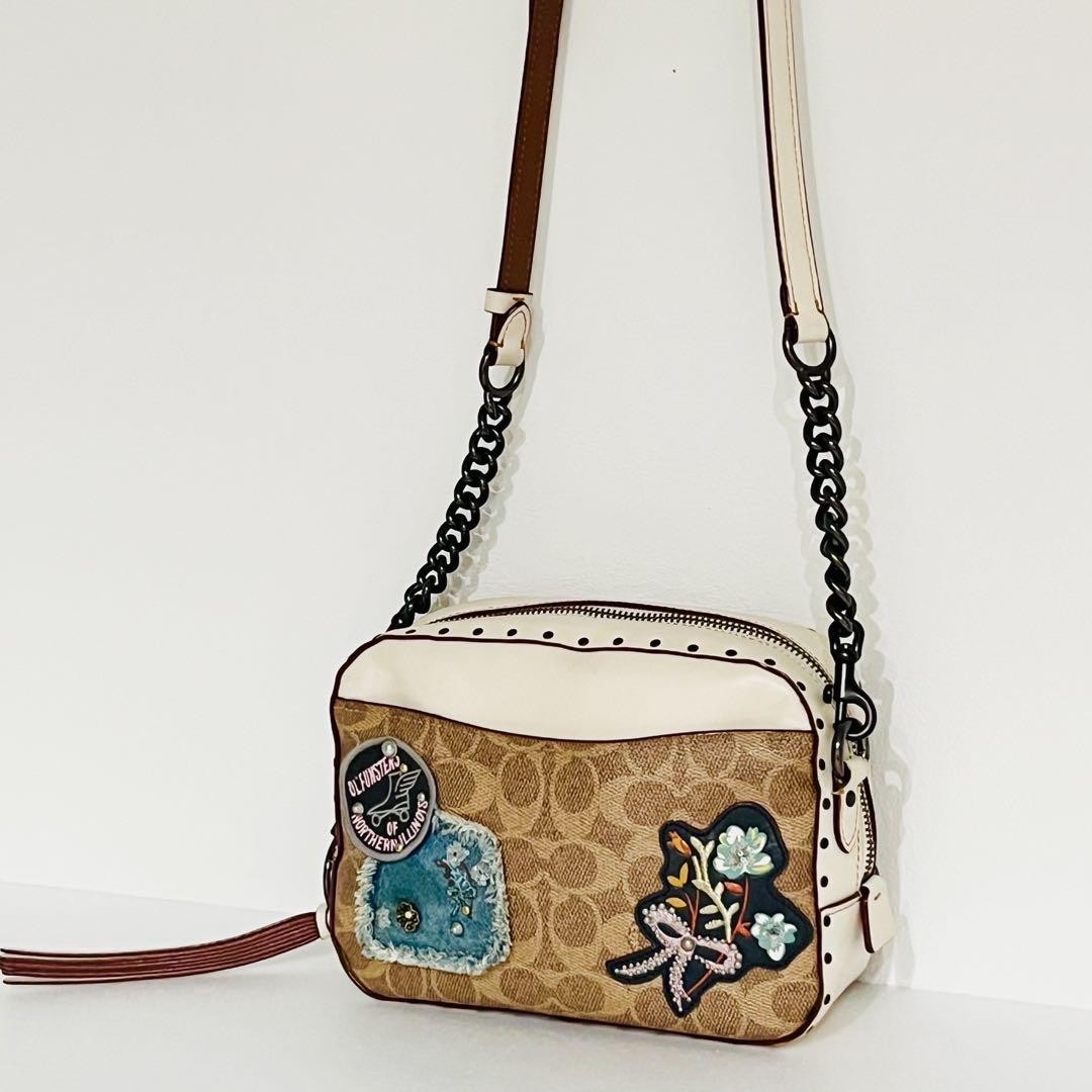 Extremely Beautiful coach Patchwork PVC Chain Sho… - image 1