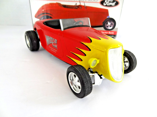 Liberty Classics Ruote del Tempo 1934 Ford Roadster Diecast Coin Bank - Foto 3 di 16