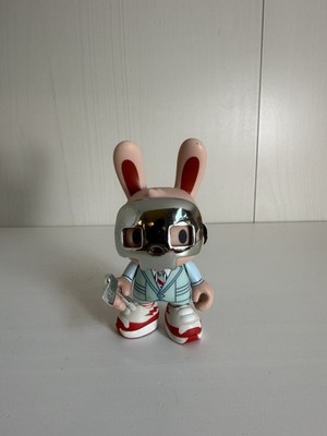 Superplastic Janky Series 2 Guggimon 1/96 Chase 3.5  Figure