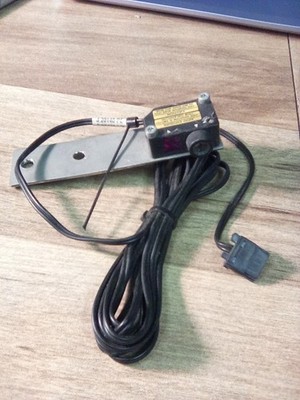 Keyence LV-NH32 Sensor Head Spot Adjustable Beam