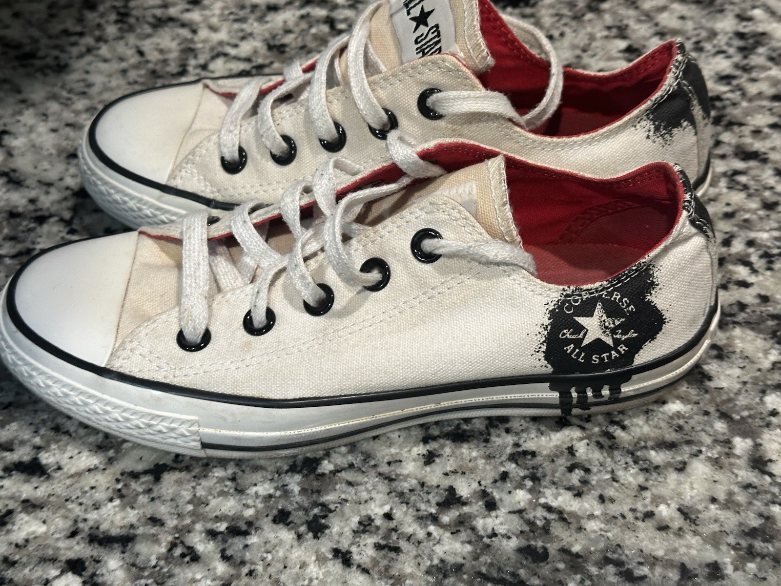 Limited Edition Converse Mens 4