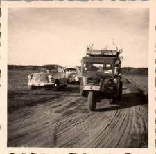 Foto Goliath GD750 Dreirad-Lieferwagen und Lloyd 400, ca. 6* 6 cm (3164A70)