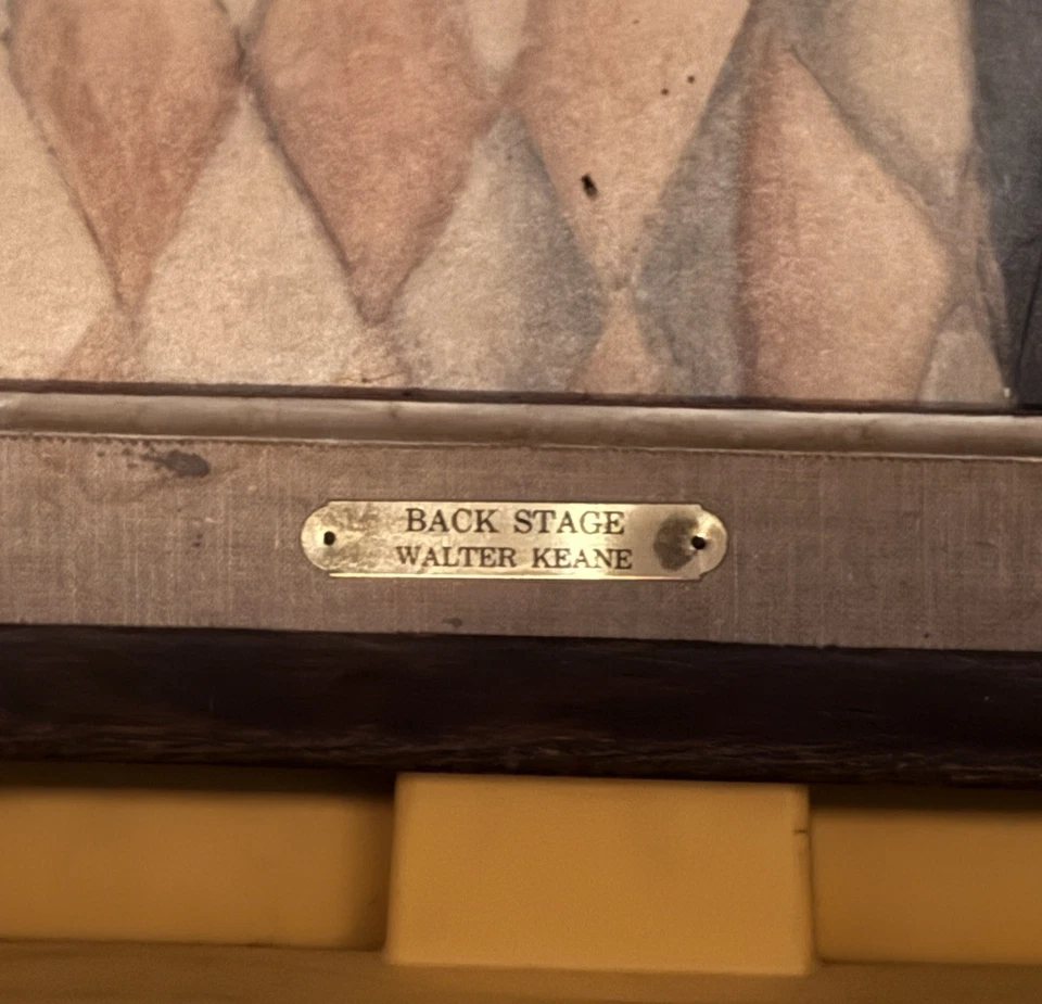 Impresión enmarcada extremadamente rara de colección de Margaret Keane 'Back Stage' de Turner MFG Co. Foto 3 de 3