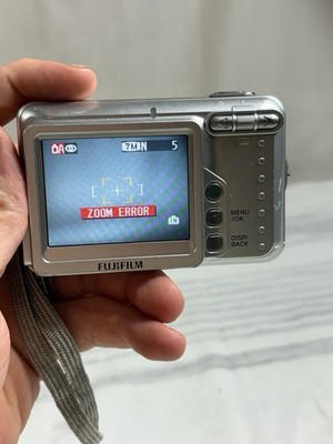 Fujifilm FinePix A Series A700 7.3MP Digital Camera - Silver for