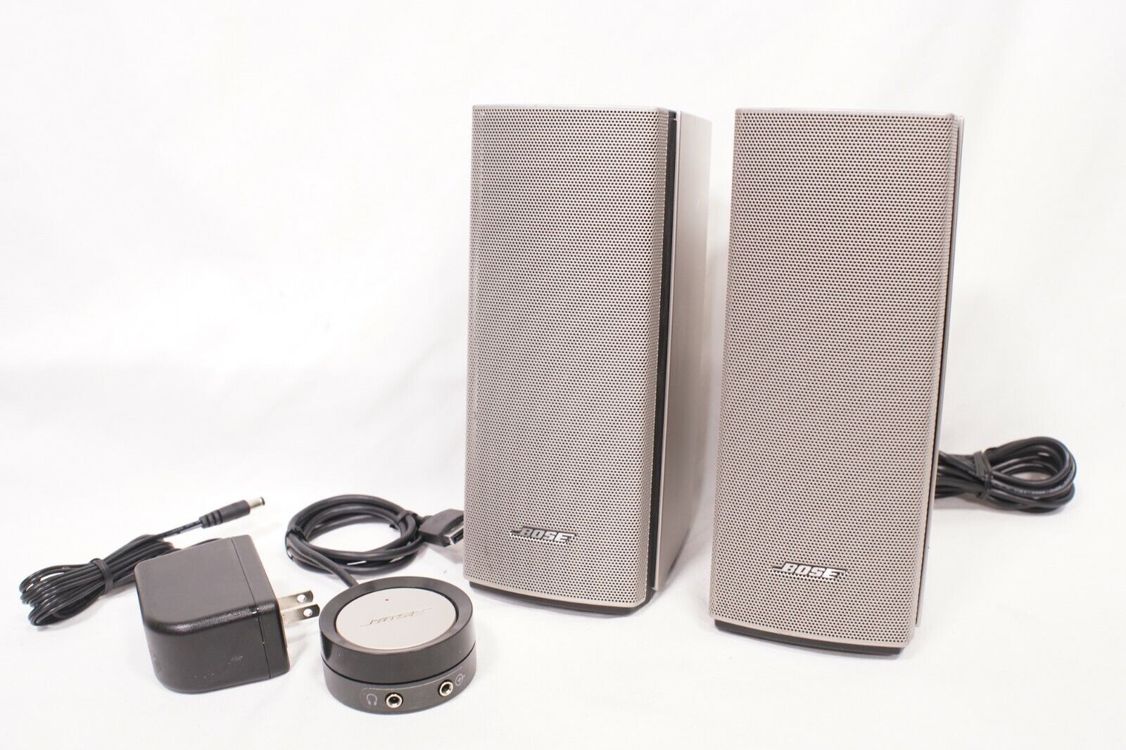 Excellent Condition Bose Companion 20 Multimedia Speaker System - Silver  PC/MAC