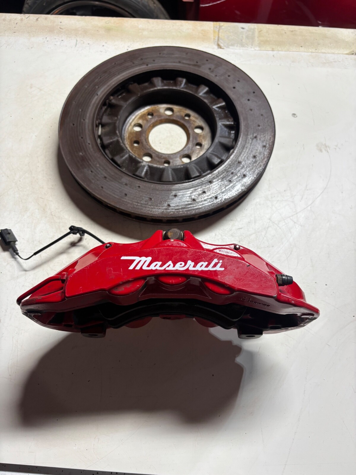 Maserati Ghibli SQ4 GTS Red Left  Brembo Brake Caliper OEM With Rotor