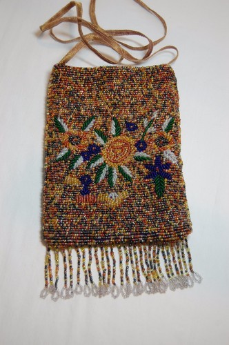 Beaded Shoulder bag--NWT - Bild 2 von 9