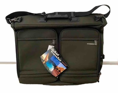 NWT Global Traveler Zanzibar Collection Garment Bag Green