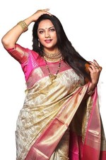 Women's Kanjivaram Soft Silk Banarasi Sarees With Blouse Piece