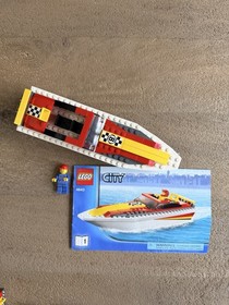 LEGO CITY: Power Boat Transporter (4643)
