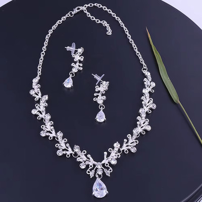 Funkelnde Kristall Halskette Set mit Ohrringen & passender Tiaria Braut Hochzeit