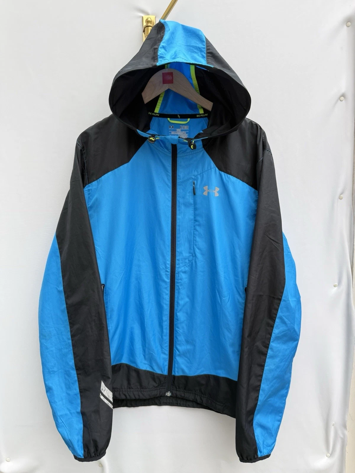 Under Armour Imminent Run Jacket Blue Black Hooded Running Windbreaker Mens XL
