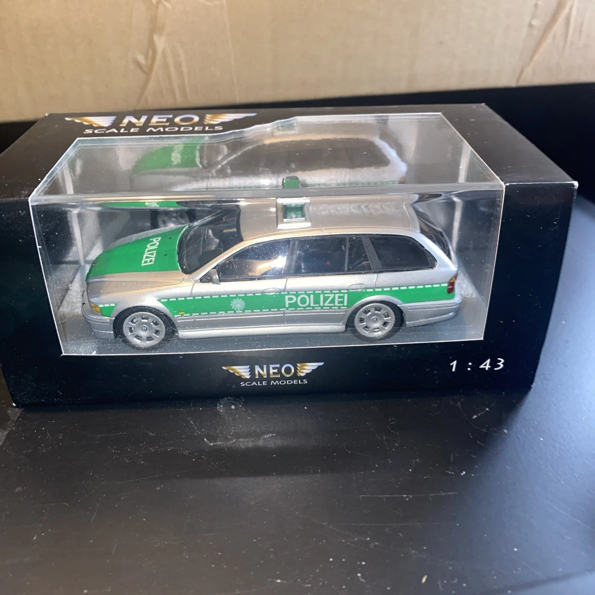Neo 1:43 BMW 2002 #69 DRM 1975 Équipe Warsteiner NEO45448 modèle