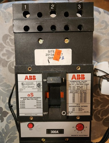 ABB SP-9954 3 Pole 300 Amp 600VAC Type JS Circuit Breaker w/ Aux and Shunt - Picture 2 of 12