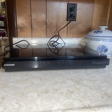 Samsung HT-D5300 Blu Ray DVD Surround Sound 5.1 Ch No Remote Tested  Working