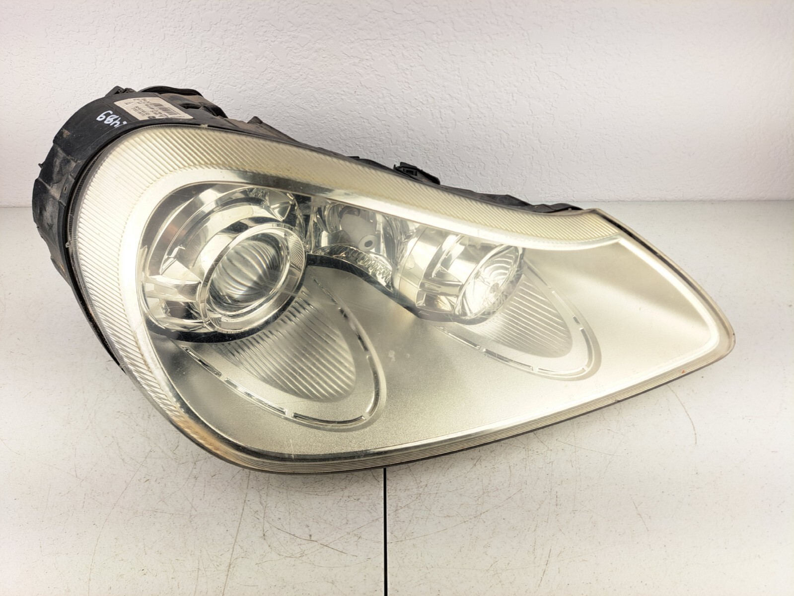 08-10 Porsche Cayenne 957 OEM Right Xenon Headlight Head Lamp 