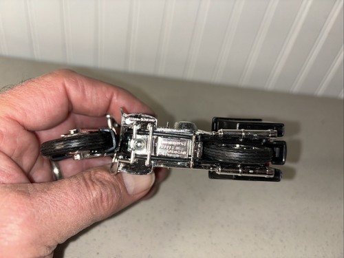 Matchbox Harley Davidson K-83 Motorcycle Toy Detailed Bike saddlebags Bags Open - Picture 4 of 7