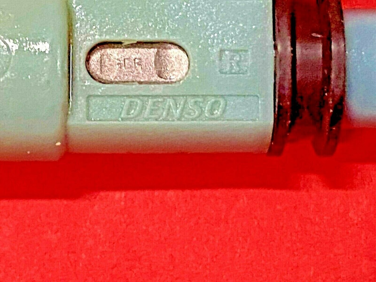 OEM Denso 23250- 03010 Fuel Injector for Toyota Camry,Solara 155