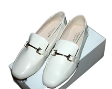 Fever Sole Ivory Faux Patent Leather Flats Gold Metal Women's Shoes Size 7.5 NEW