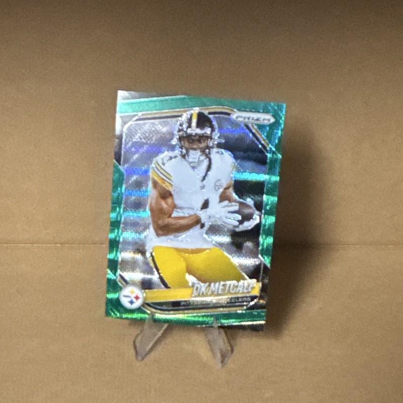 2025 Panini Prizm - DK Metcalf #12 Neon Green Pulsar Prizm