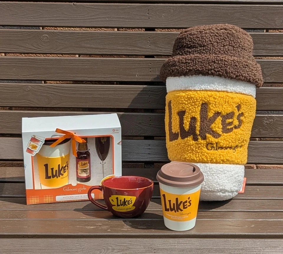 Gilmore Girls Luke's Pillow, Pumpkin Spice Candle, Lukes Mug & Latte Kit NEW - Image 1 of 4