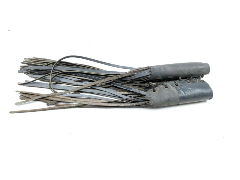 Кожаные чехлы на руль 86-99 Yamaha Virago XV 1100 с бахромой - Изображение 2 из 4