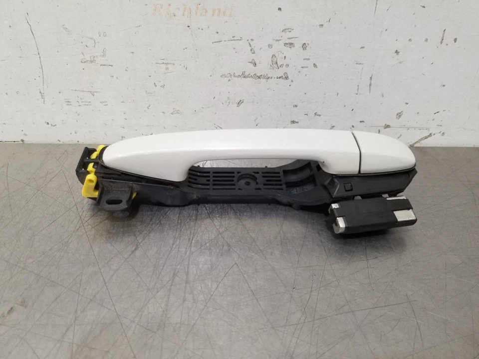 16 2016 SUBARU WRX STI manija de puerta exterior pasajero trasero derecho blanco  Foto 2 de 4