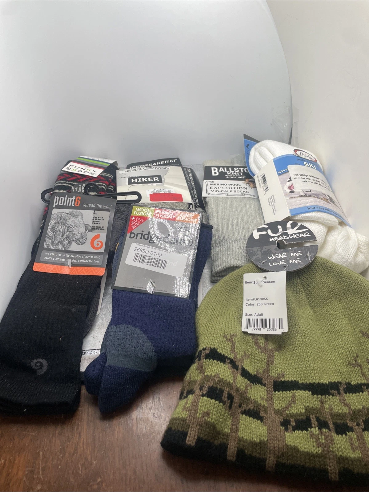 6 Pairs Mens Heavy Duty Lambs Wool Thermal Warm Thick Socks 7-9, 9-10 & 10-13
Opens in a new window