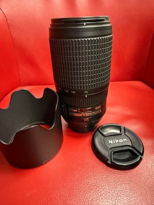 Nikon AF-S  NIKKOR 70-300 mm f/4.,5-5,6 G ED VR Objektiv für Nikon F-Anschluss