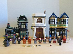 LEGO Harry Potter: Diagon Alley (10217) Only 2 Piece Missing