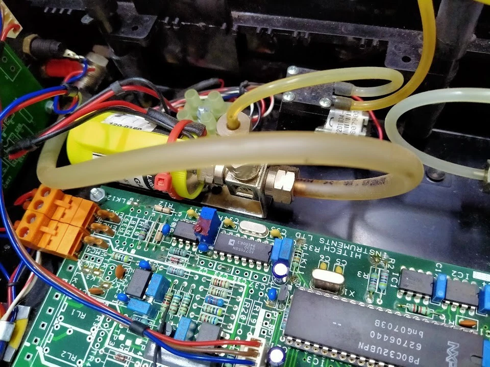 Анализатор кислорода Hitech Instrument G810 тип N 260-0061 как есть - Изображение 3 из 4