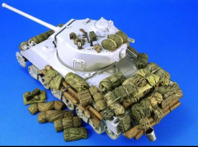 1/35 Resin Stowage Supplies for US M4 Sherman Tank Unpainted 1544-45