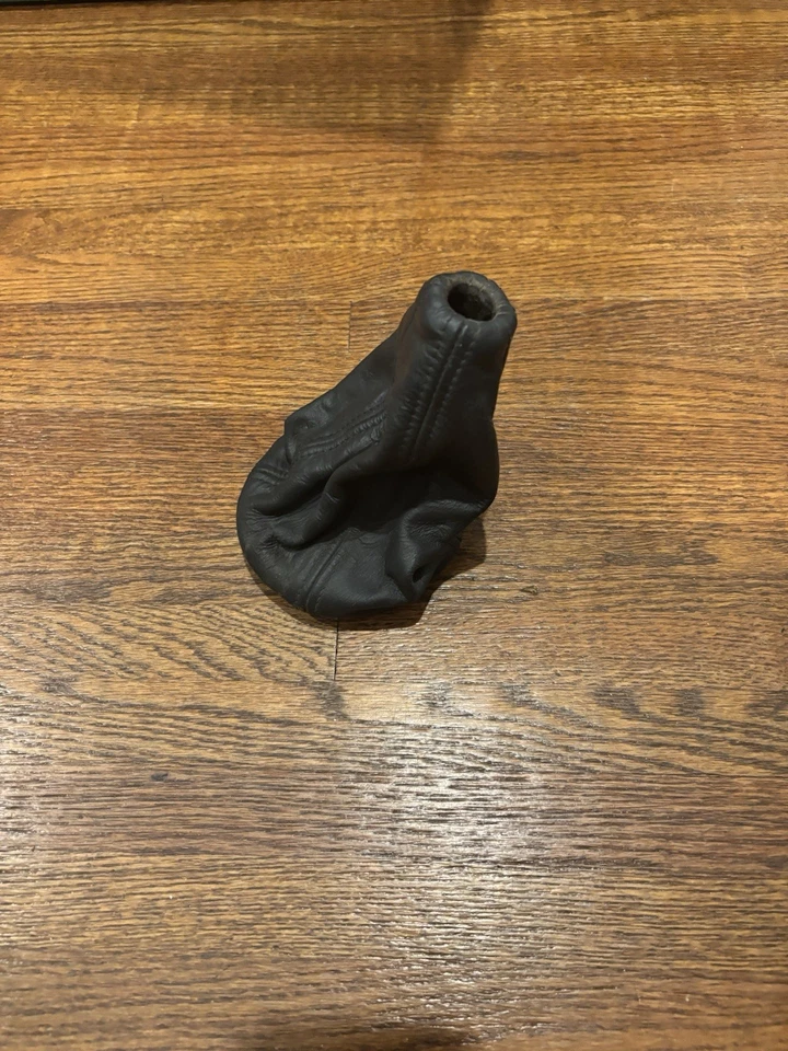 2002 2003 Ford Ranger FX4 level 2 Transmission Shifter Boot - Image 2 of 4