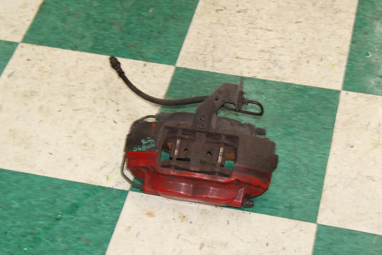 Maserati Ghibli 2014-2019 Rear Right Brake caliper Red