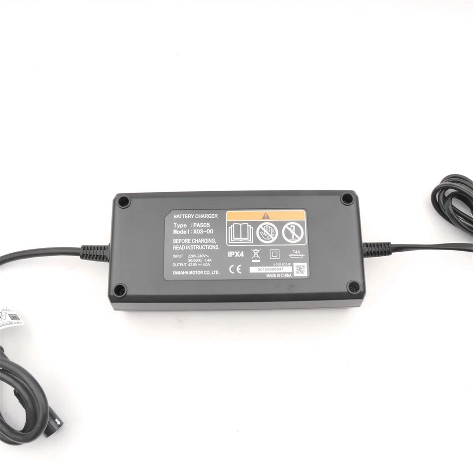 Yamaha E-Bike Chargeur 42V 4A PASC5 X0S-00 Sduro Haibike Winora - NEUF - Photo 4/4